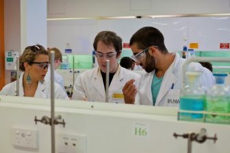 UNSW laboratory Making medicines