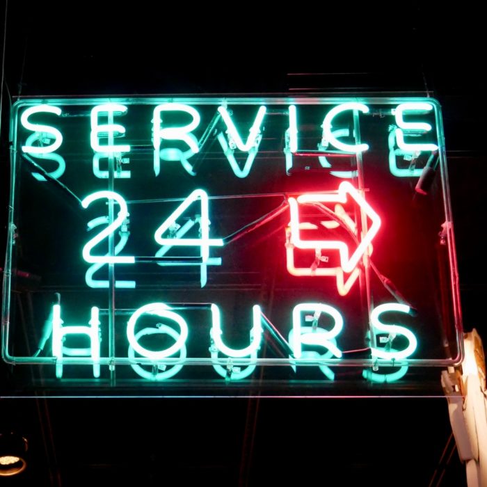 24 hours service sign