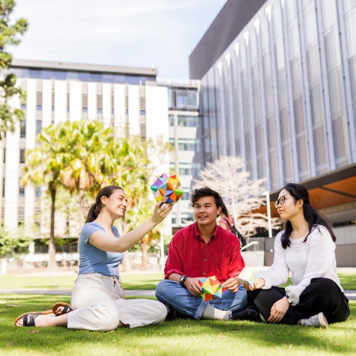 Students learning in the Science facilities at the UNSW Kensington campus