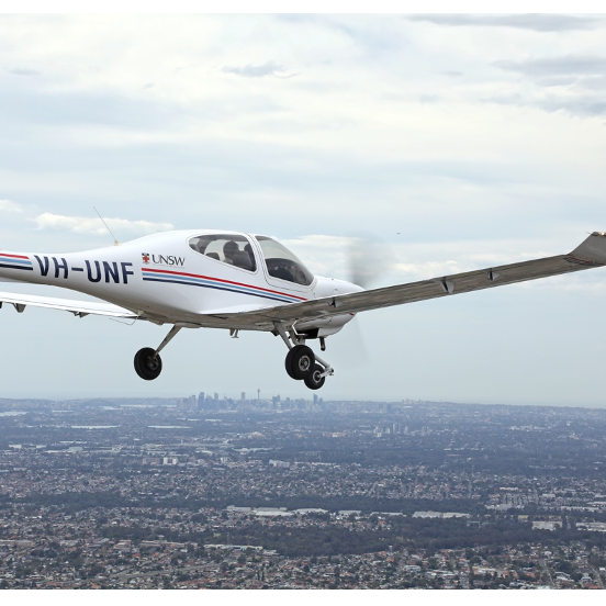 VH UNF – one of 6 new Diamond DA40s purchased in 2010