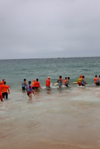 BOS program international students Coogee Beach.