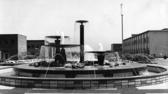 archive image of UNSW kensington campus fountain