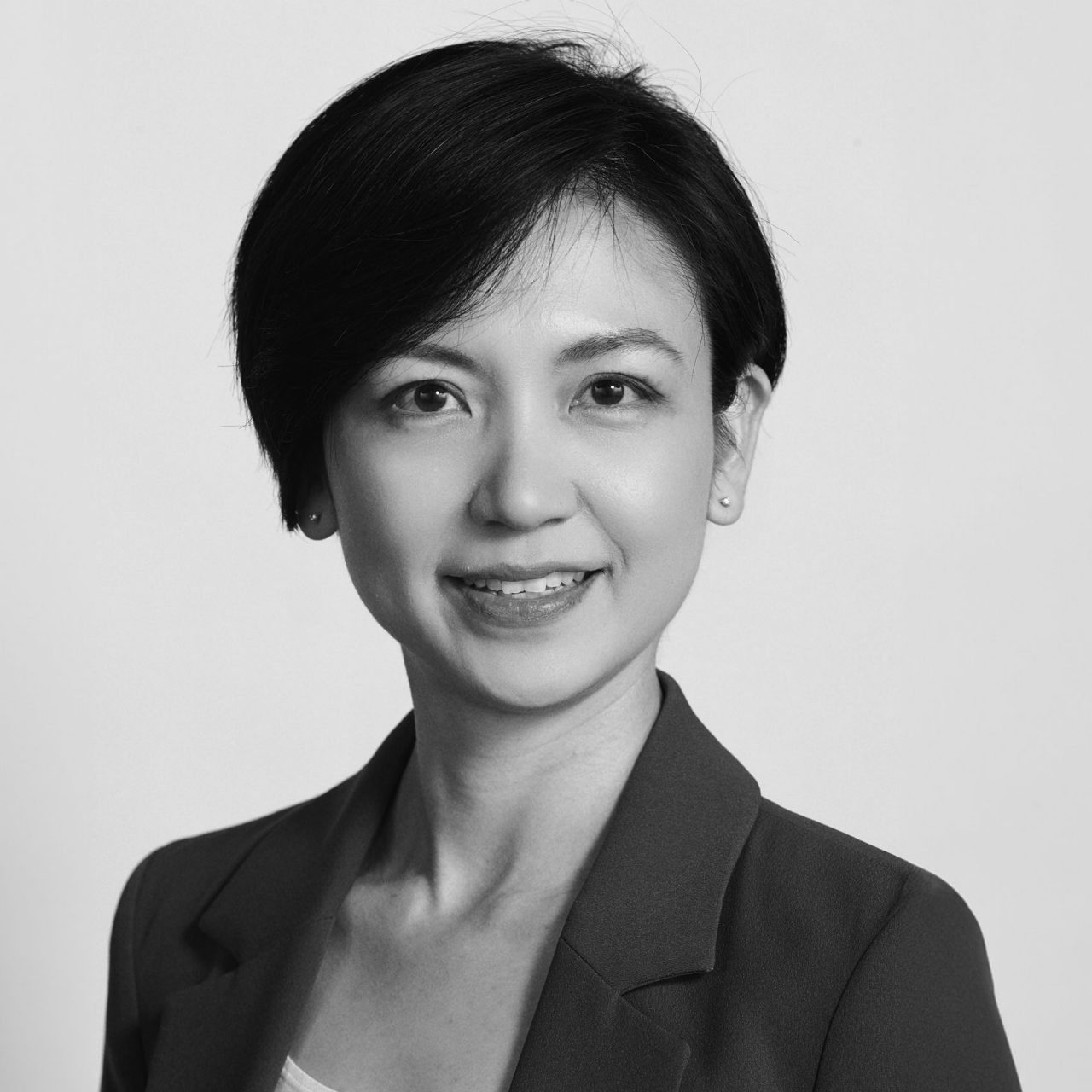 Associate Professor Carmen Leong headshot