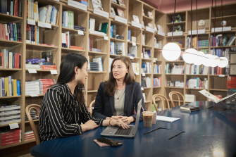 Bookshop meeting Business student mentoring meeting at UNSW Bookshop